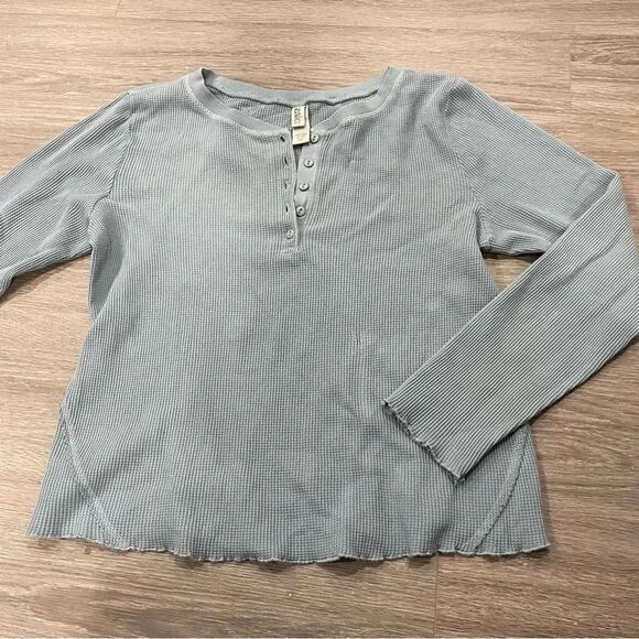 kasics Tops - Kasics the waffle henley size medium large